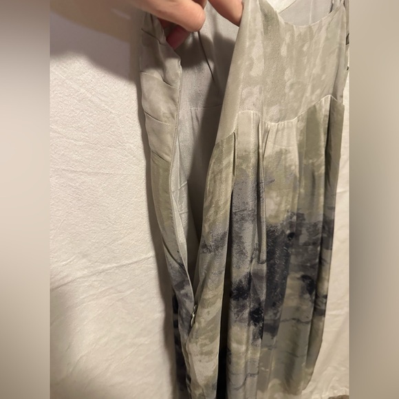 Fei Spaghetti Strap Olive Green Watercolor 100% Silk Mini Dress Size 8 - Picture 8 of 11